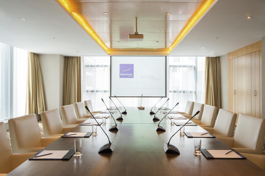 Novotel Nanjing Central Екстер'єр фото
